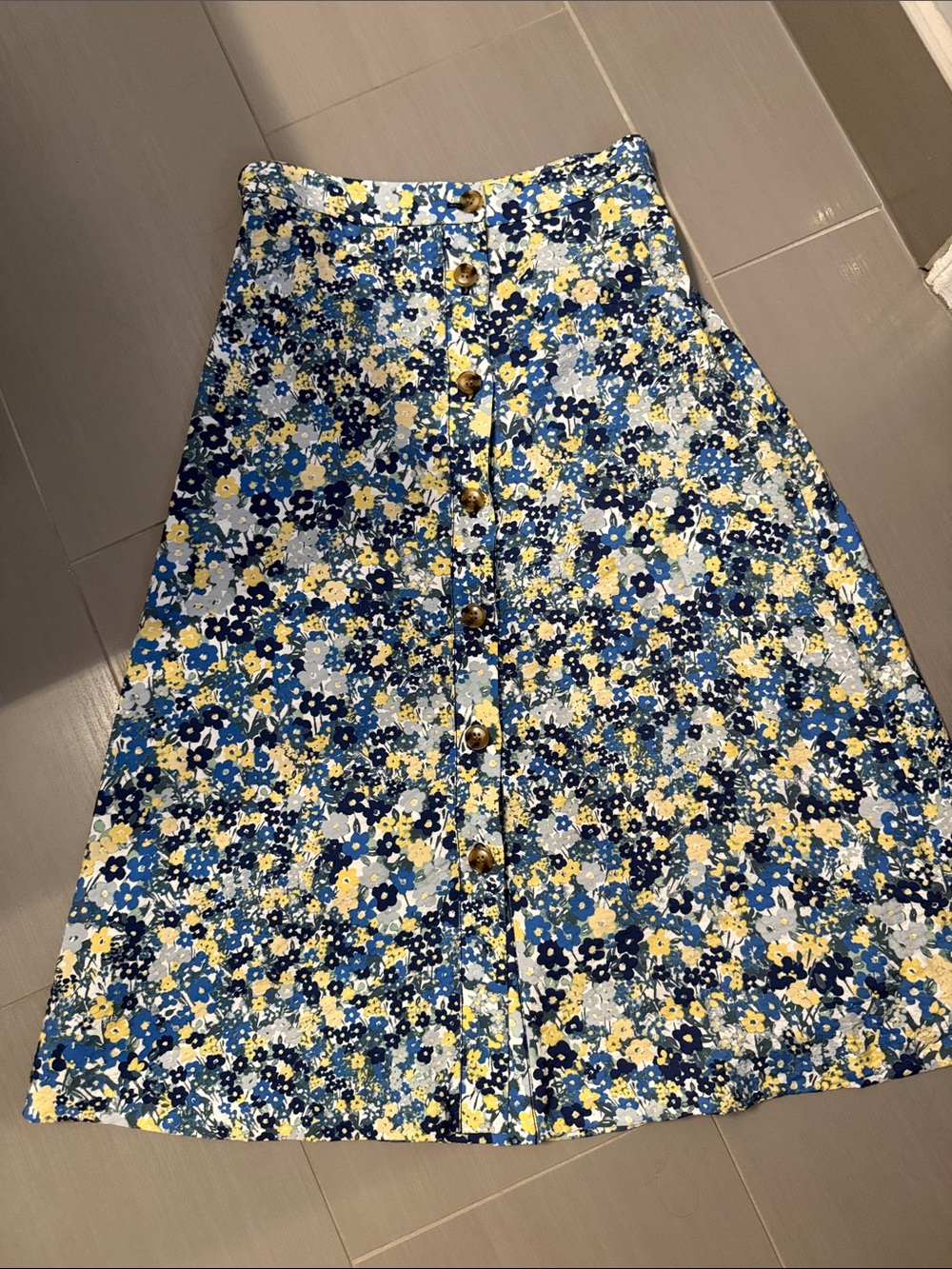 Ann Taylor Blue and Yellow Floral Button-Front A-Line Skirt